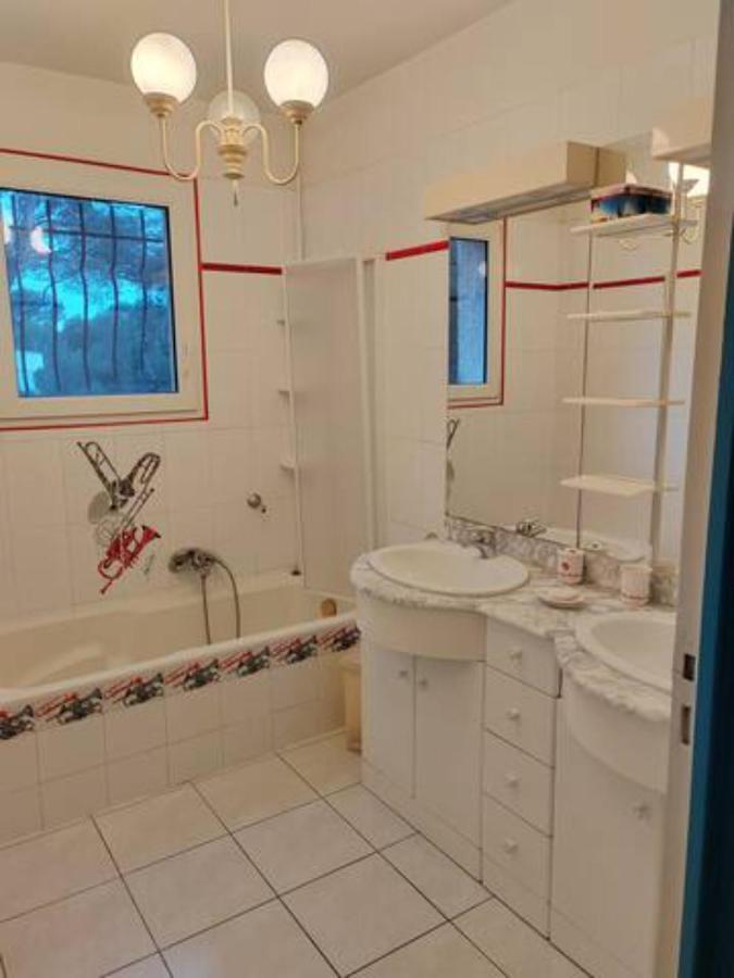 Chambre A Louer Dans Villa St Clair-V-Vue Etang Thau Sète Eksteriør billede
